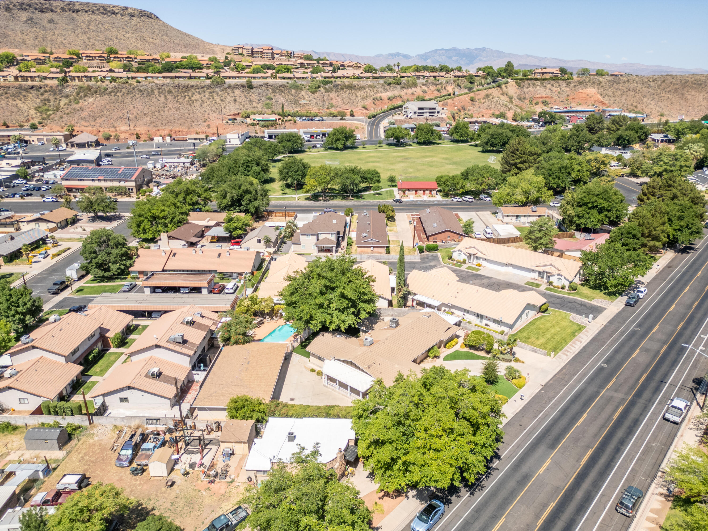 539 Diagonal Street St. George, UT 84770 - Photo 38 of 40 39 - Aerial Neighborhood View