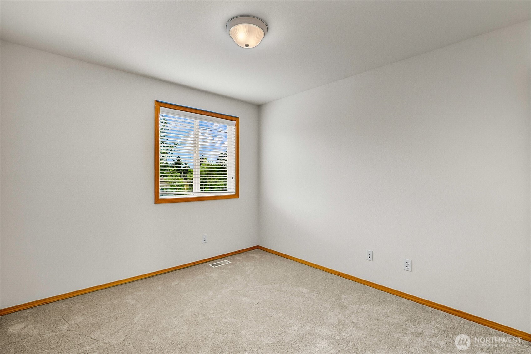 18410 11th Drive Southeast Bothell, WA 98012 - Photo 25 of 40 an empty room with a window