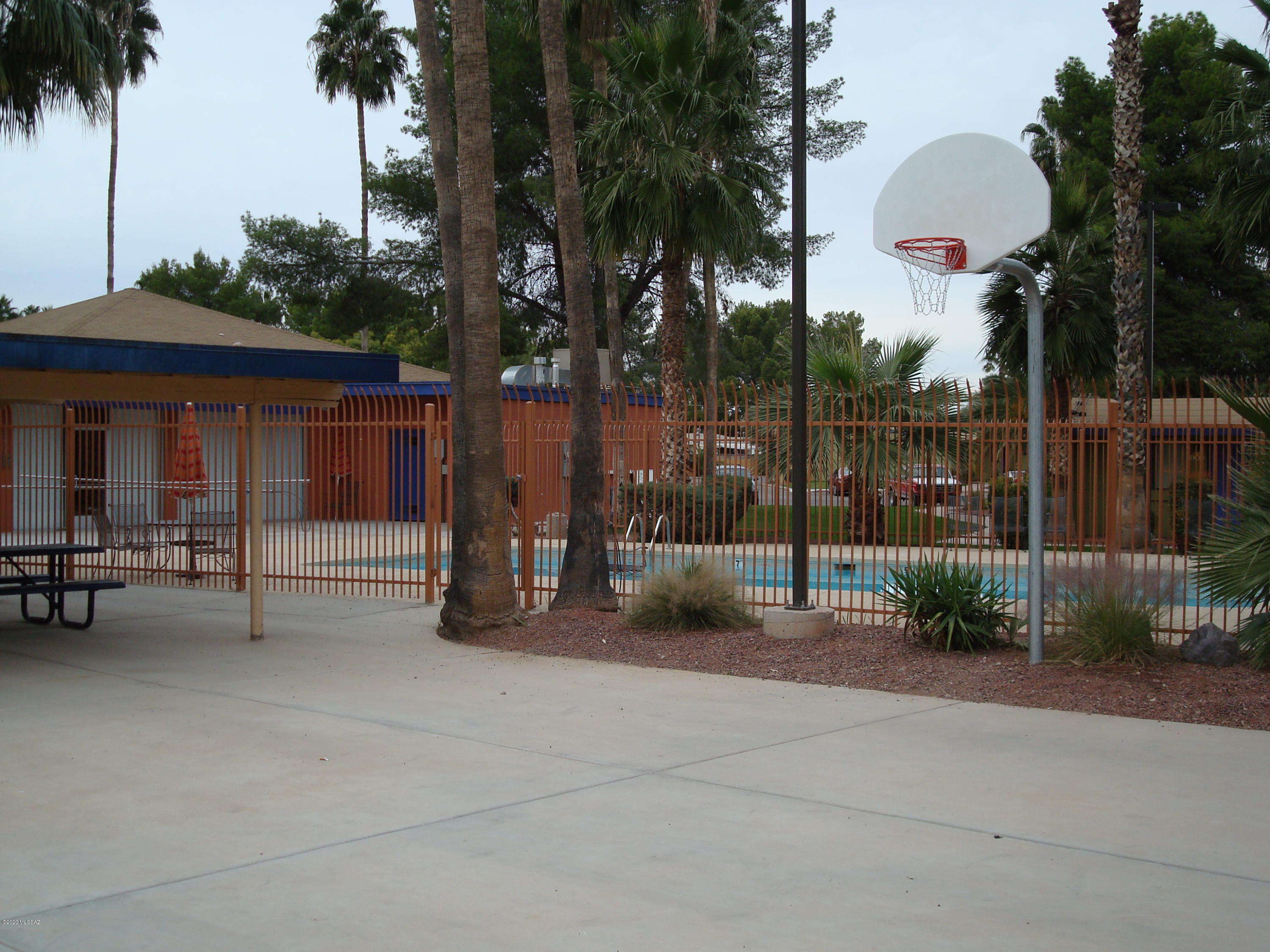 350 North Silverbell Road, Unit 189 Tucson, AZ 85745 - Photo 29 of 35