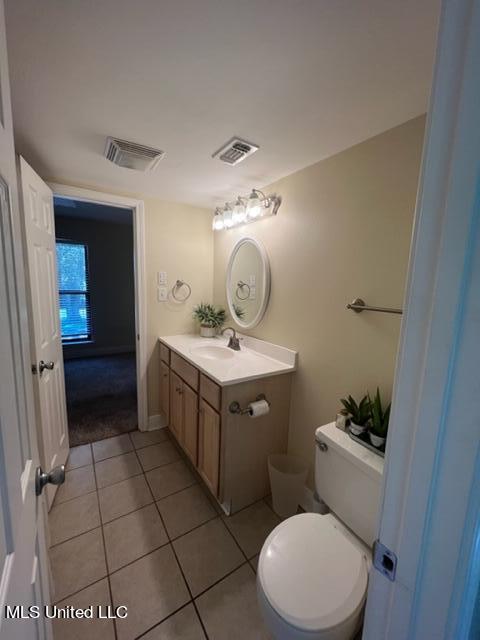 209 Molokai, Unit C Diamondhead, MS 39525 - Photo 12 of 18 BATHROOM