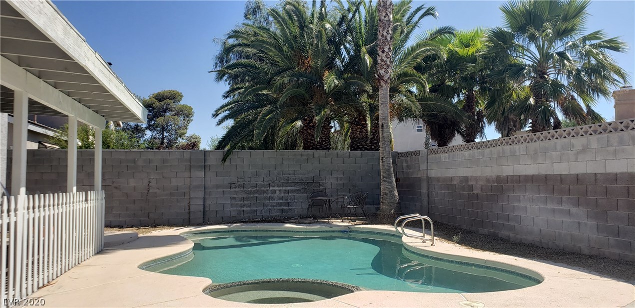 2000 Springview Drive Las Vegas, NV 89146 - Photo 6 of 6