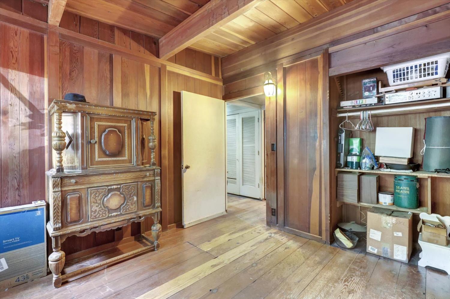10046 Smith Road Grass Valley, CA 95949 - Photo 34 of 52 a view of a storage & utility room