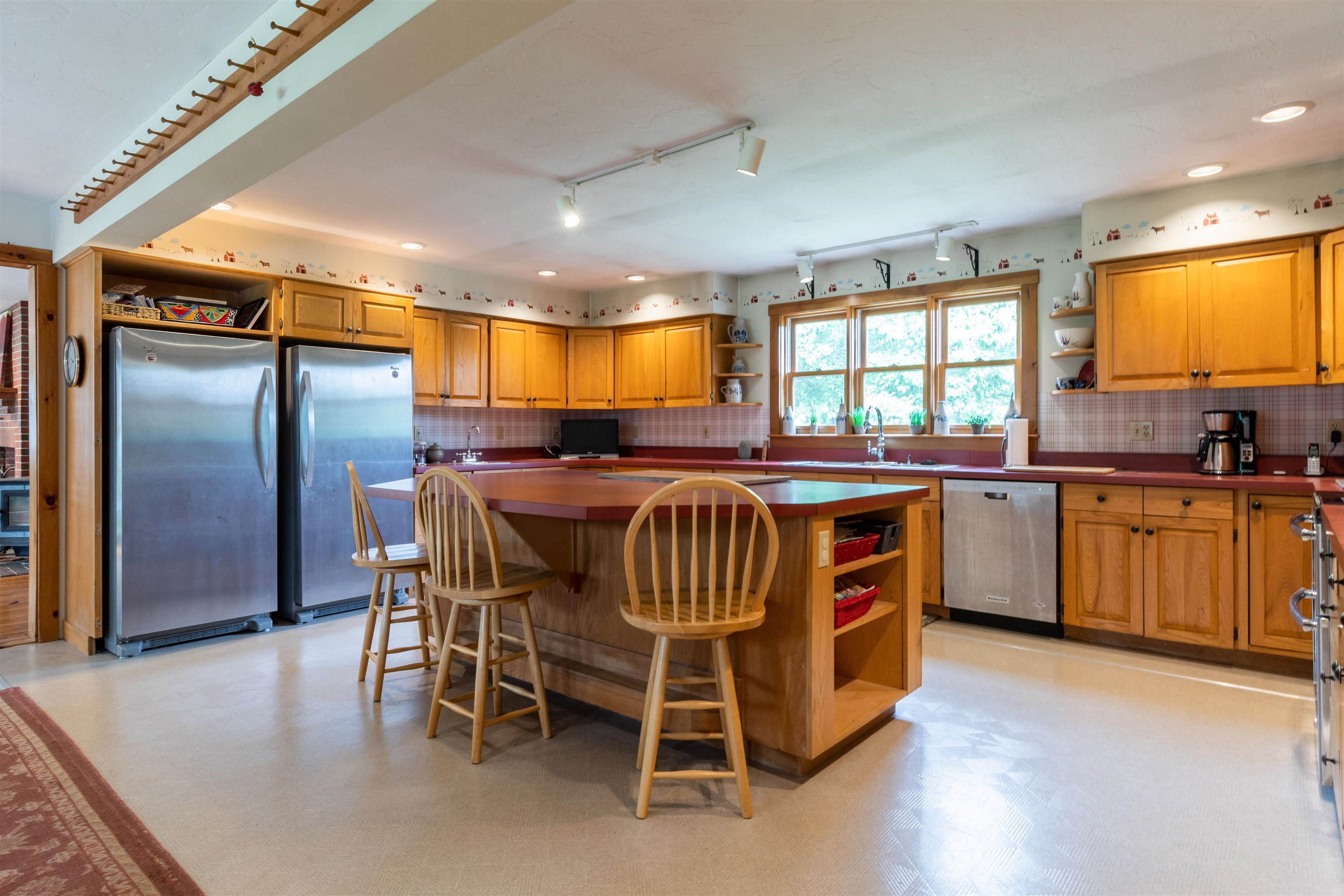 75 Hutchinson Road Chichester, NH 03258 - Photo 4 of 40 Gallery Image 4