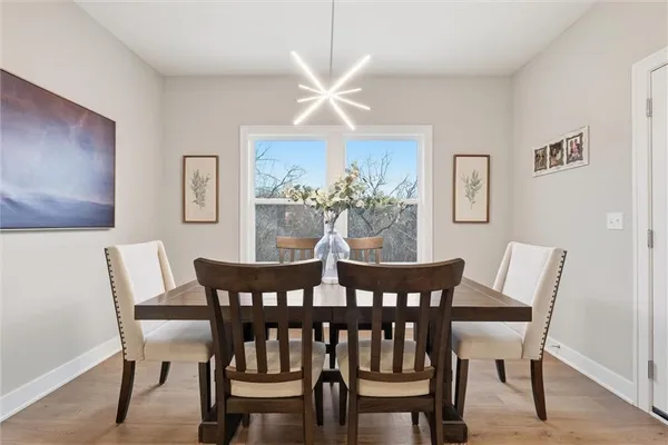 $749,900 | 13426 Terrace Park Drive, Parkville, MO 64152