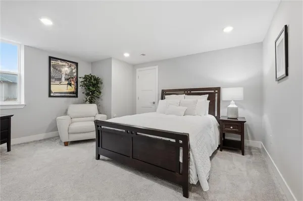$749,900 | 13426 Terrace Park Drive, Parkville, MO 64152