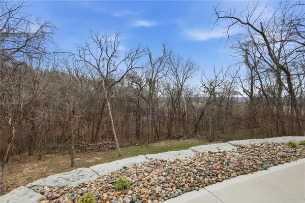 $749,900 | 13426 Terrace Park Drive, Parkville, MO 64152