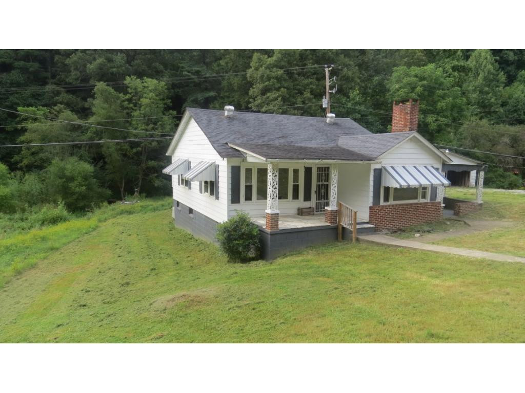 9027 Birchfield Road Pound, VA 24279 - Photo 3 of 36 Photo 3