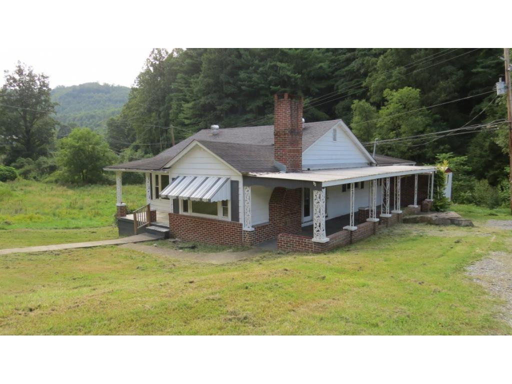 9027 Birchfield Road Pound, VA 24279 - Photo 10 of 36 Photo 10