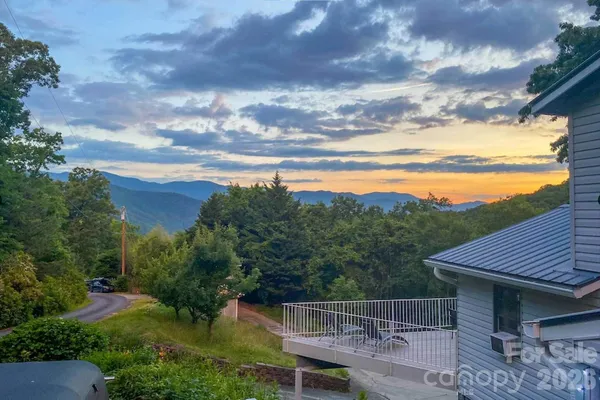 $500,000 | 553 Deep Gap Road, Sylva, NC 28779