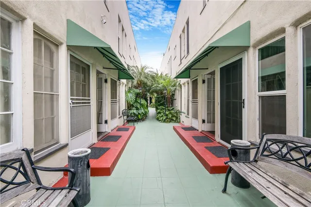 $344,999 | 932 2nd Street, Unit 23, Long Beach, CA 90802
