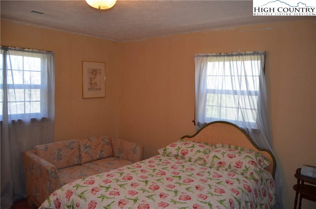 1982 Mast Gap Road Sugar Grove, NC 28679 - Photo 14 of 41 Gallery Image 14