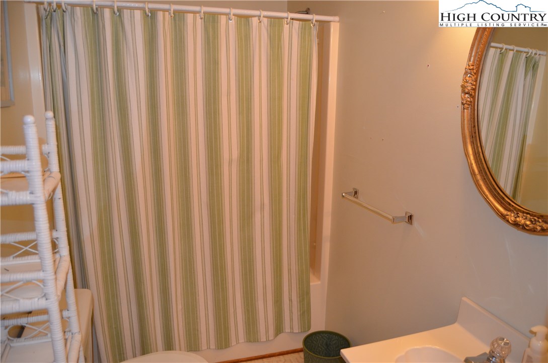 1982 Mast Gap Road Sugar Grove, NC 28679 - Photo 24 of 41 Gallery Image 24
