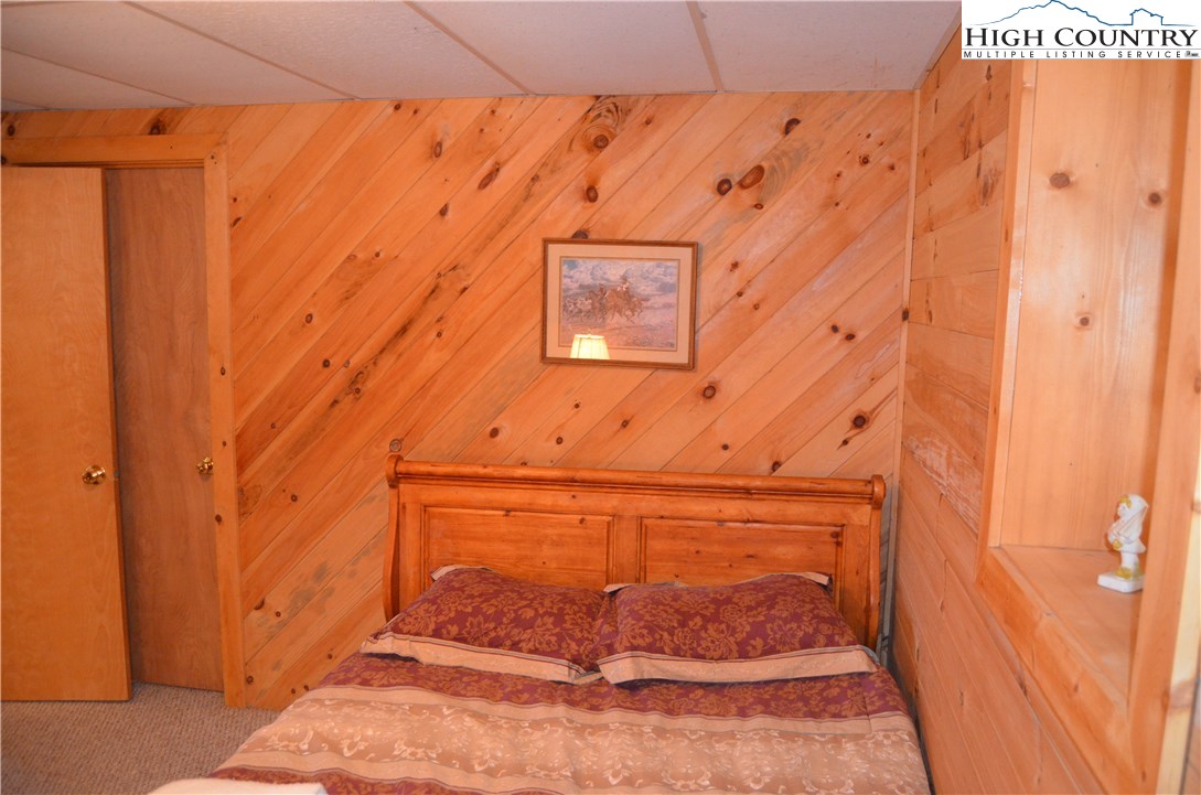 1982 Mast Gap Road Sugar Grove, NC 28679 - Photo 33 of 41 Gallery Image 33
