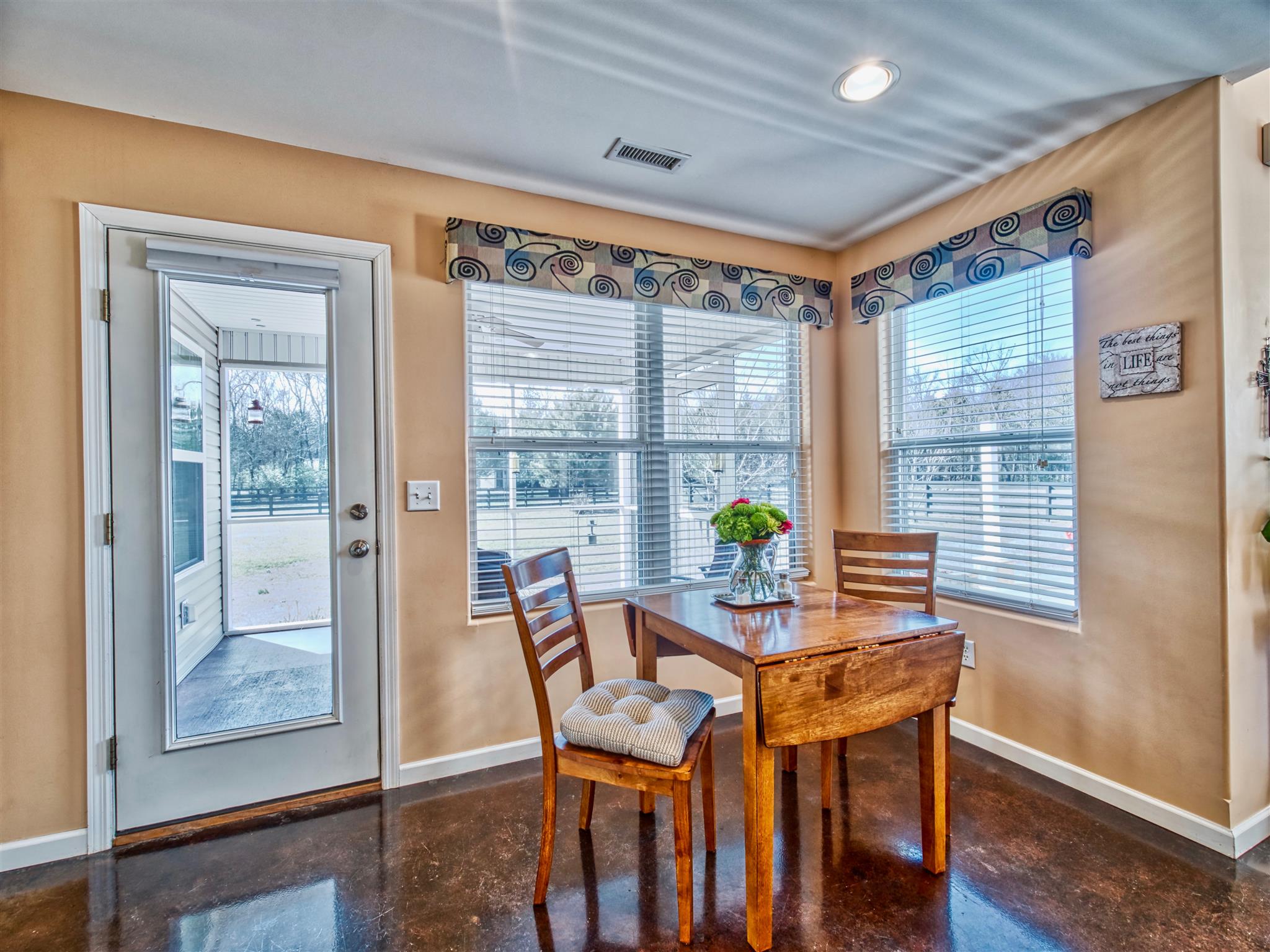 4155 Coleman Hill Road Rockvale, TN 37153 - Photo 19 of 30 Breakfast area