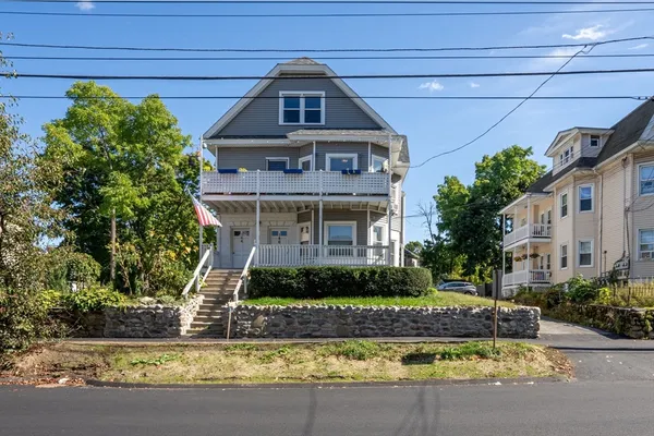 $2,875 | 144 Waverly Road, Unit 1, North Andover, MA 01845