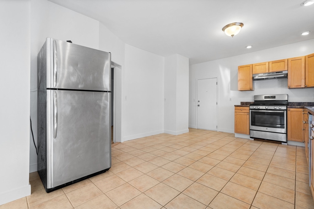 144 Waverly Road, Unit 1 North Andover, MA 01845 - Photo 9 of 28