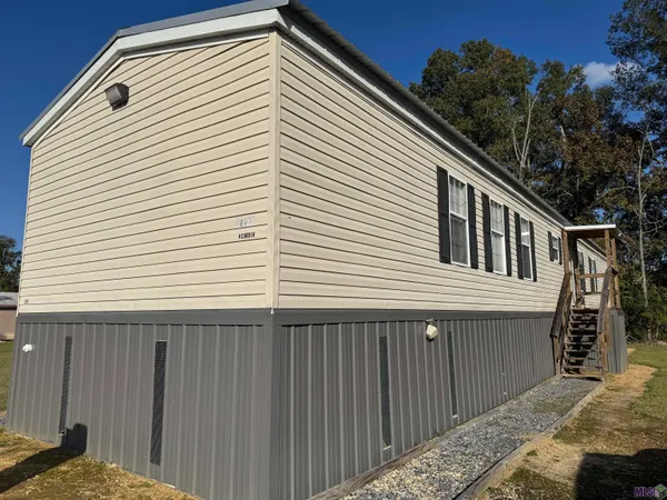 $1,325 | 31693 North Corbin Road, Walker, LA 70785