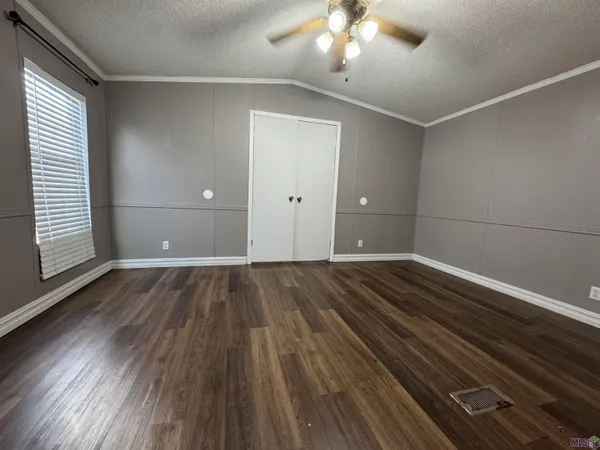 $1,325 | 31693 North Corbin Road, Walker, LA 70785