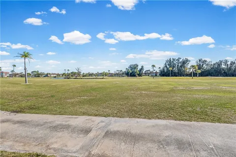 $92,000 | 55 Woodland Drive, Unit 203, Vero Beach, FL 32962