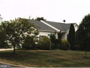 165 Compass Road Manahawkin, NJ 08050 - Photo 2 of 9