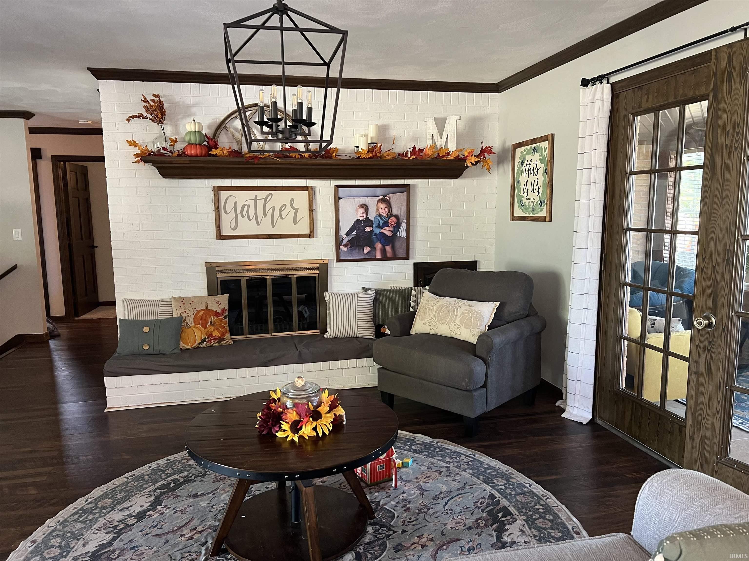 2643 South Decker Road Vincennes, IN 47591 - Photo 4 of 24 Gallery Image 4