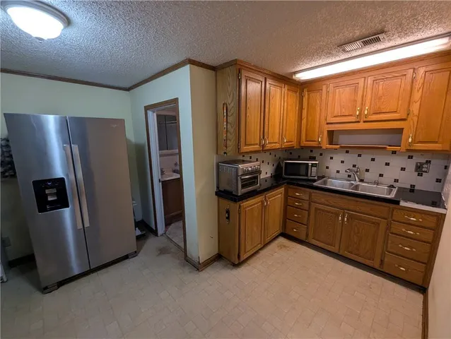 $230,000 | 9719 West 53rd Street, Shawnee, KS 66203