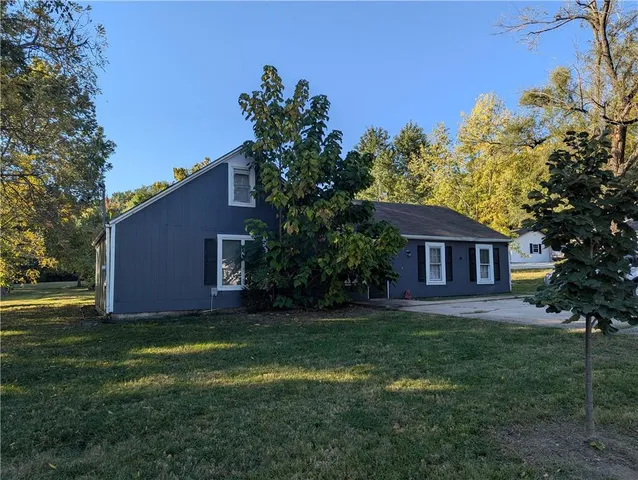 $230,000 | 9719 West 53rd Street, Shawnee, KS 66203