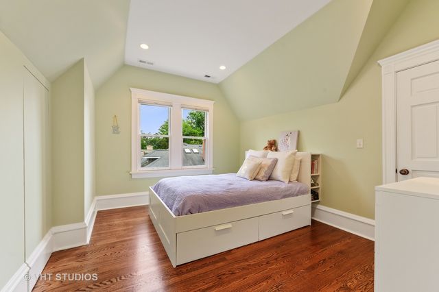 $1,150,000 | 925 Forest Avenue, Wilmette, IL 60091