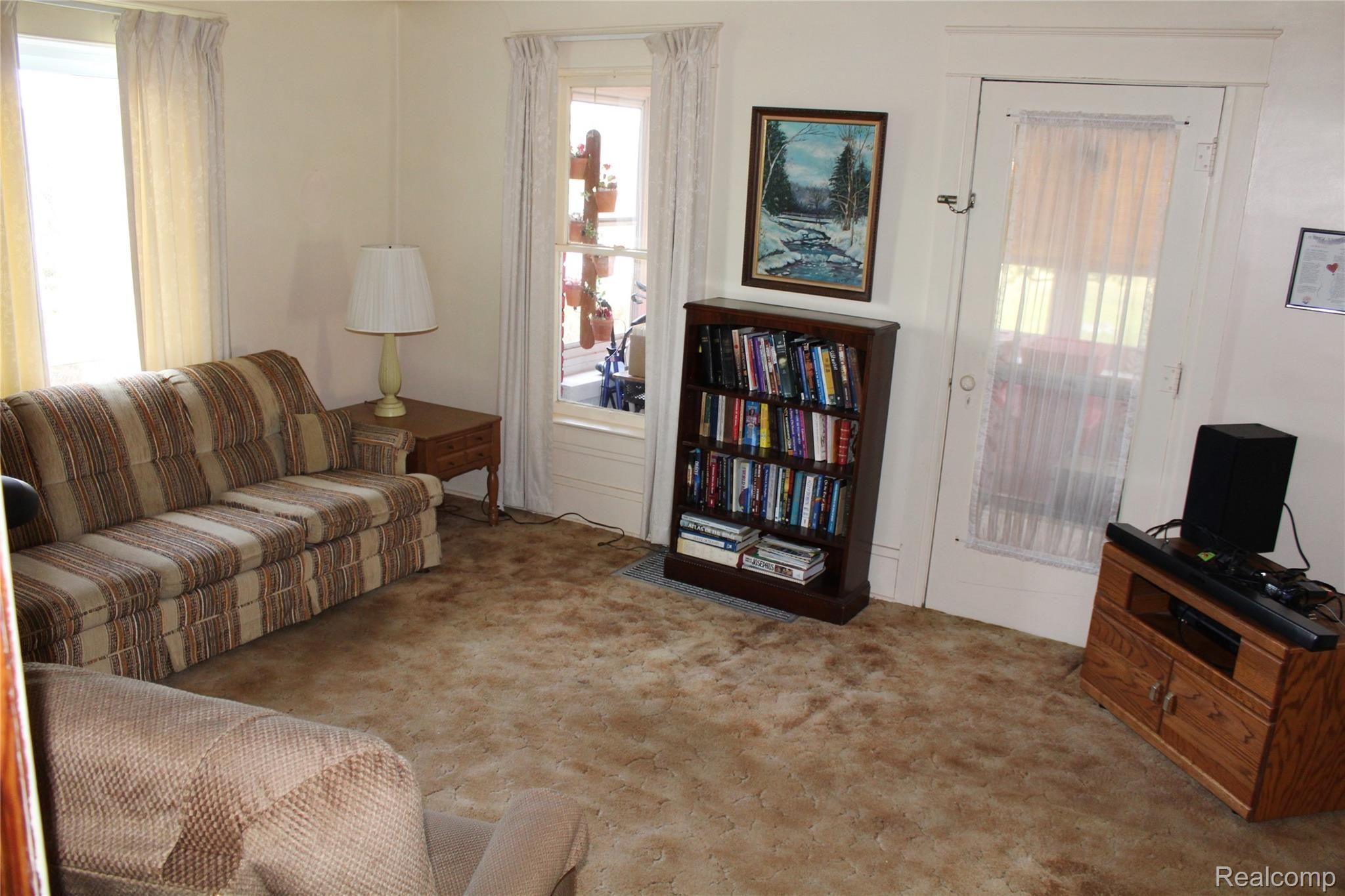 7203 Lahring Road Gaines, MI 48436 - Photo 13 of 42 IMG_5040.JPG