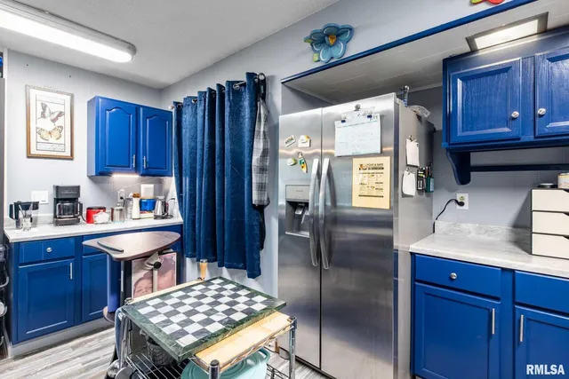 $189,000 | 708 East Candy Cane Lane, West Frankfort, IL 62896