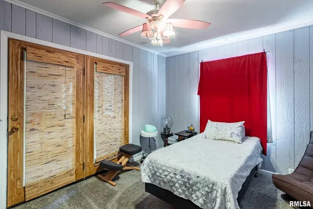 $189,000 | 708 East Candy Cane Lane, West Frankfort, IL 62896