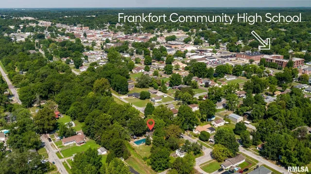 $189,000 | 708 East Candy Cane Lane, West Frankfort, IL 62896