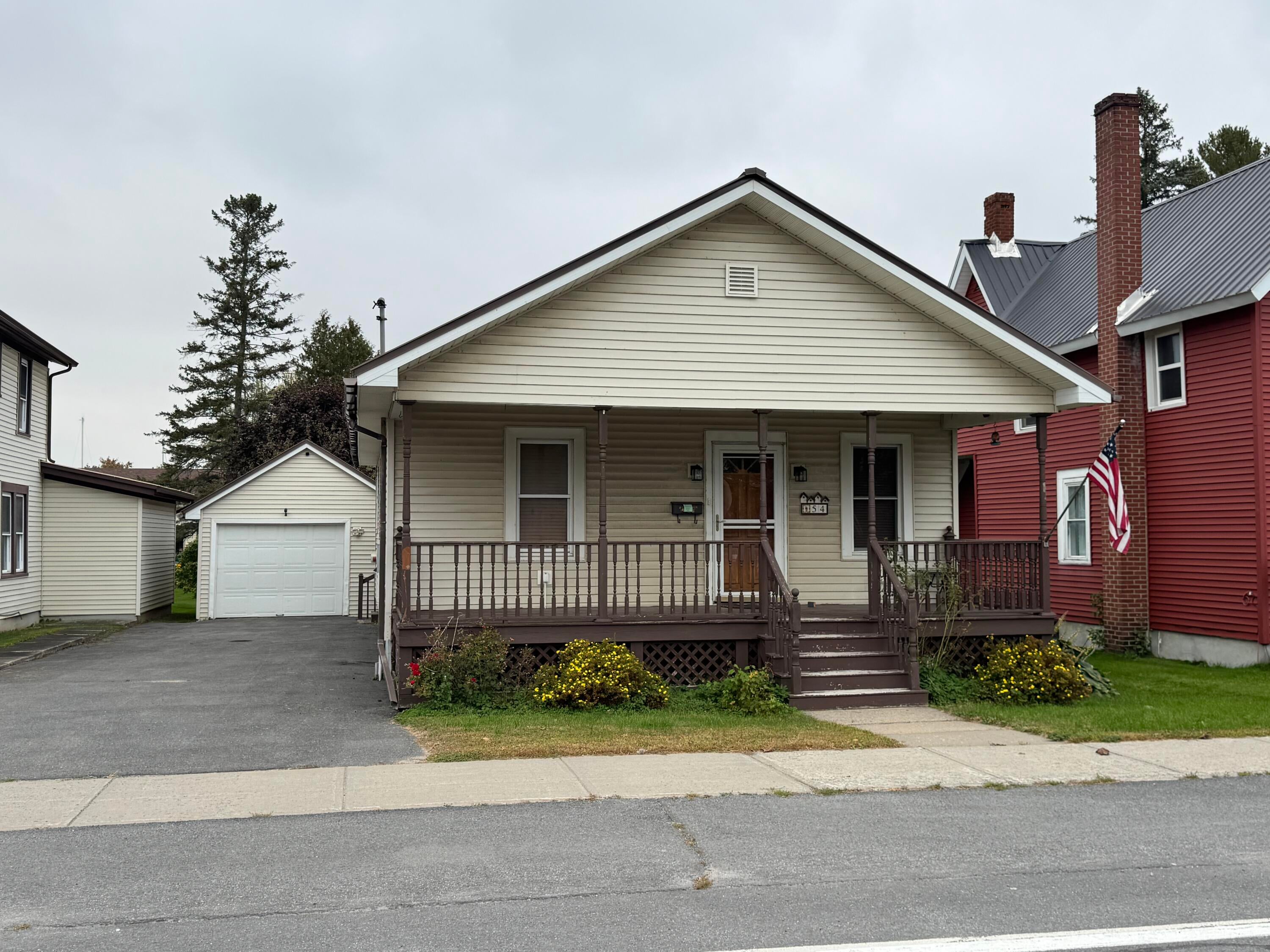 54 Pratt Street Rouses Point, NY 12979 - Photo 1 of 19 Gallery Image 1
