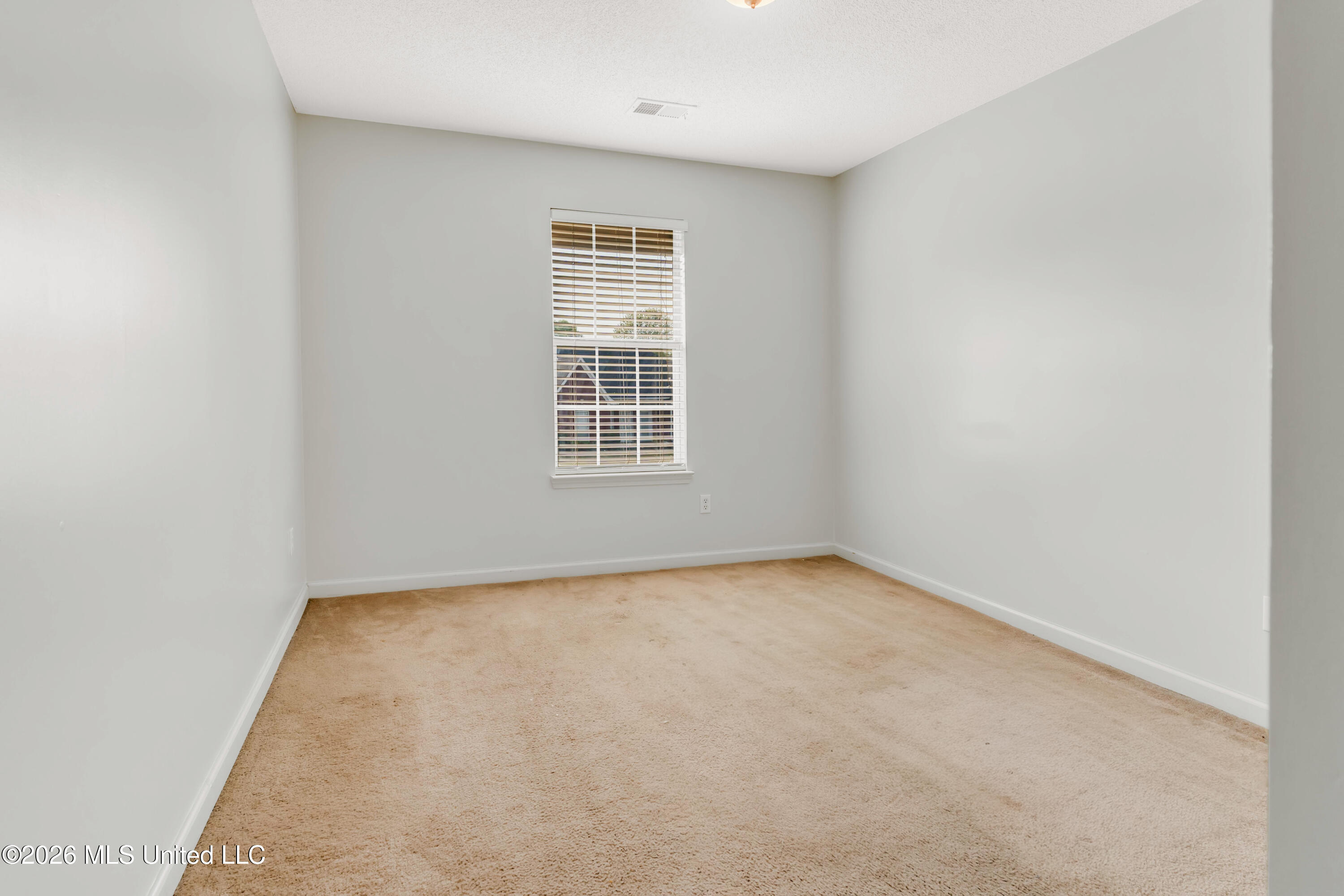 8961 Sweet Flag Loop Southaven, MS 38671 - Photo 13 of 24 IMG_4722