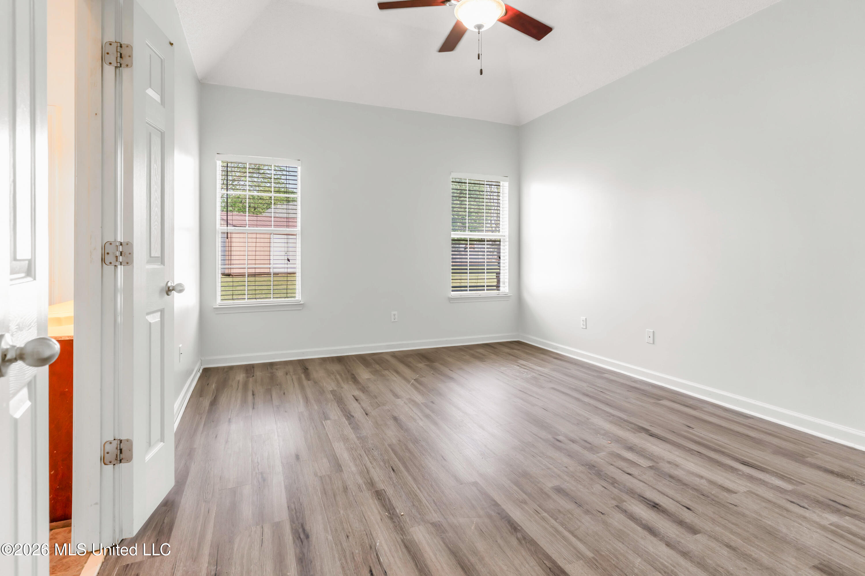 8961 Sweet Flag Loop Southaven, MS 38671 - Photo 14 of 24 IMG_4714