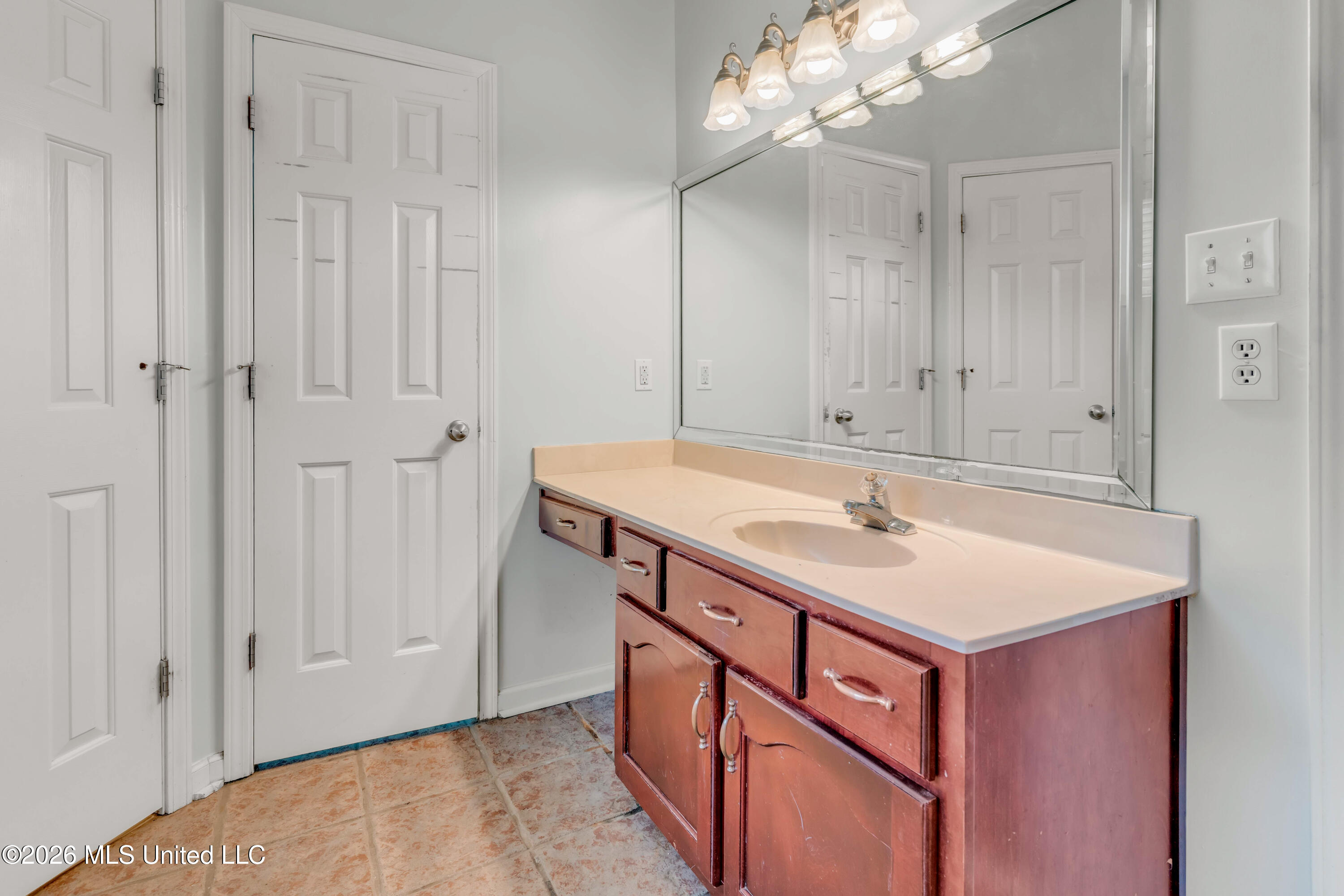 8961 Sweet Flag Loop Southaven, MS 38671 - Photo 18 of 24 IMG_4717