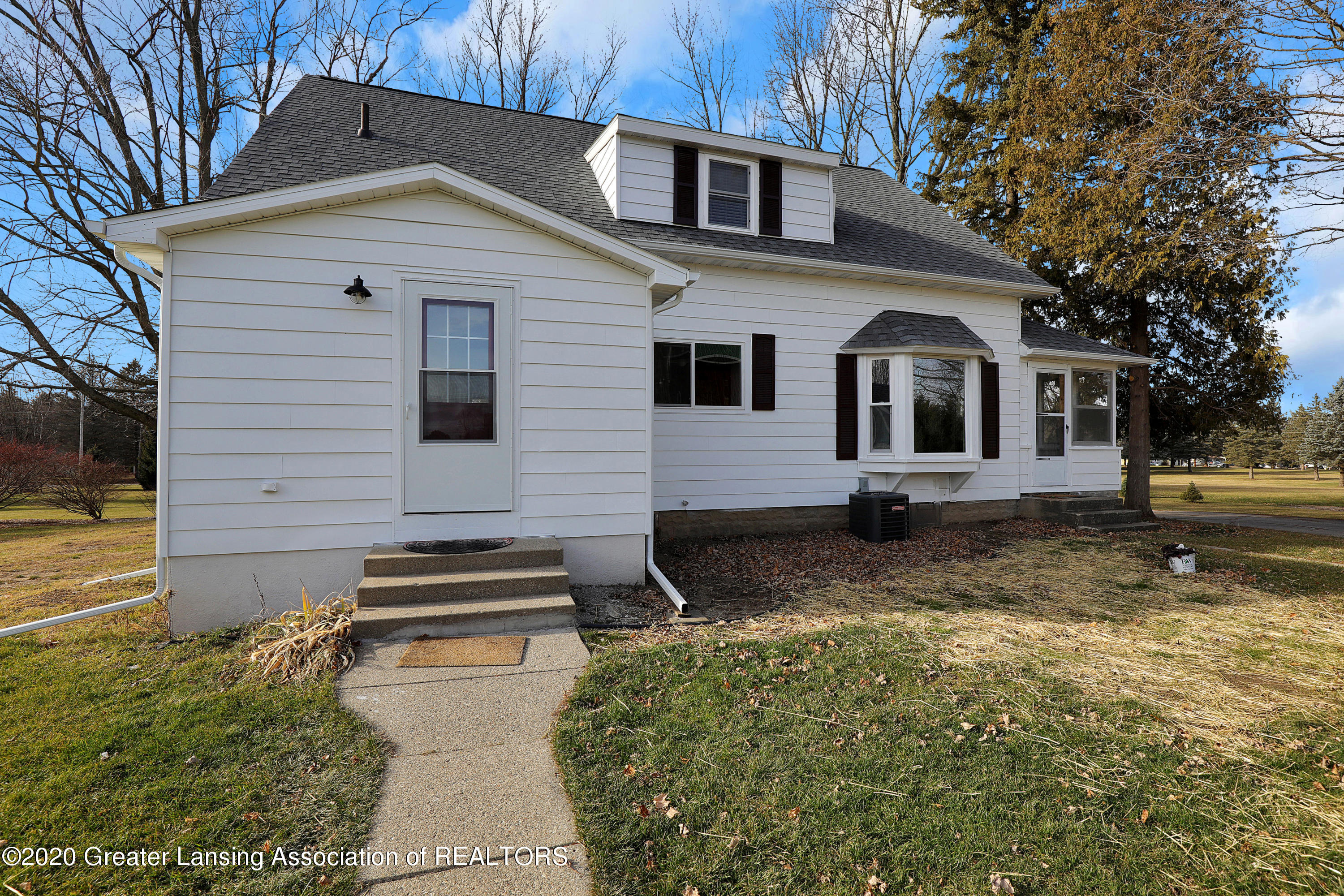 11178 Upton Road Grand Ledge, MI 48837 - Photo 4 of 57 9I3A0956