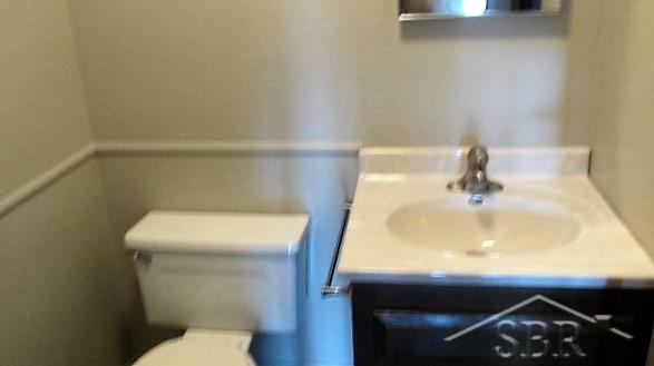 457 North Pine Road Bay City, MI 48708 - Photo 12 of 16 31304133-11.JPG