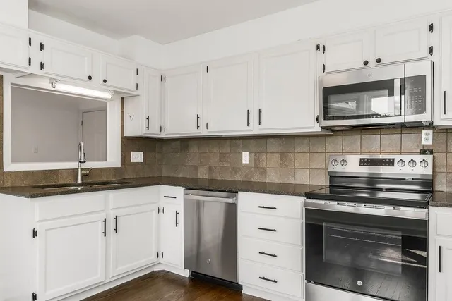 $335,000 | 7041 Russell Street, Overland Park, KS 66204