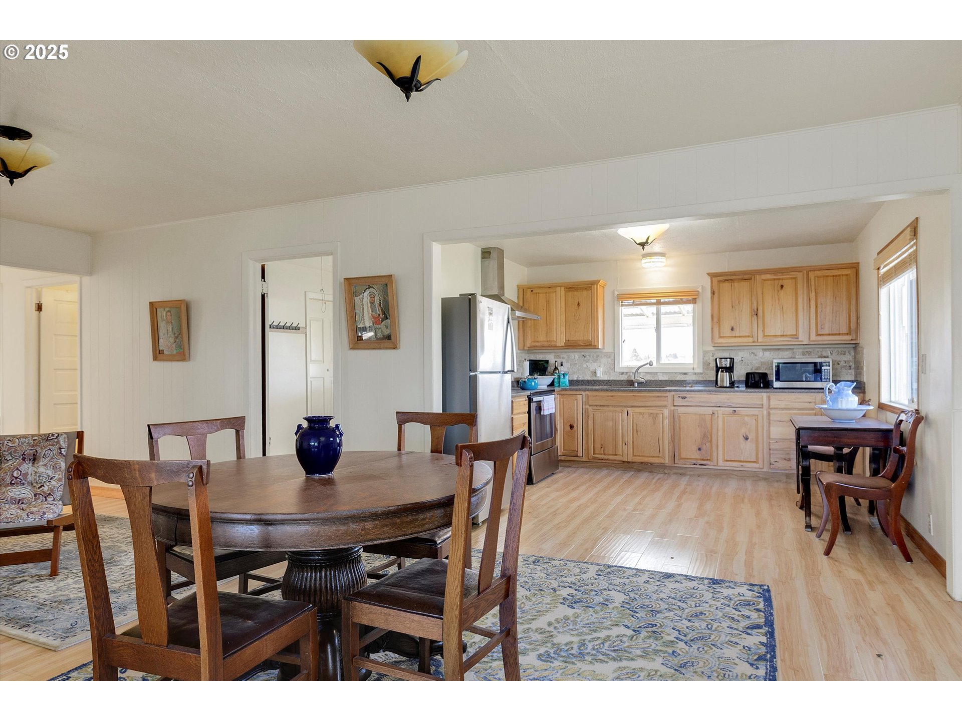 9030 Northwest Pike Road Yamhill, OR 97148 - Photo 12 of 48 Dining Area