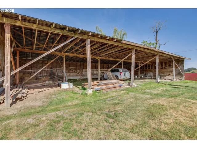 $3,400,000 | 9030 Northwest Pike Road, Yamhill, OR 97148