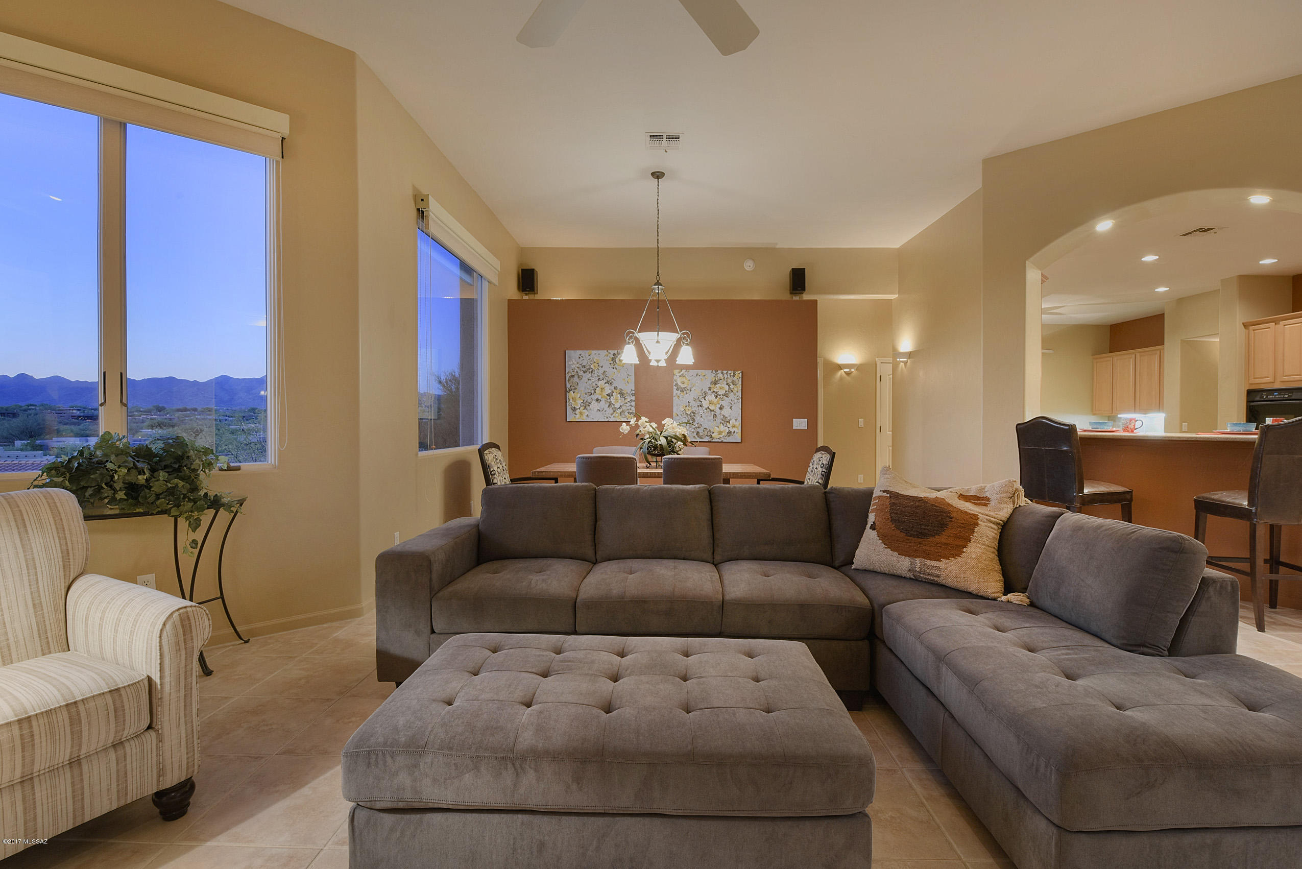 12477 North Piping Rock Road Oro Valley, AZ 85755 - Photo 8 of 32