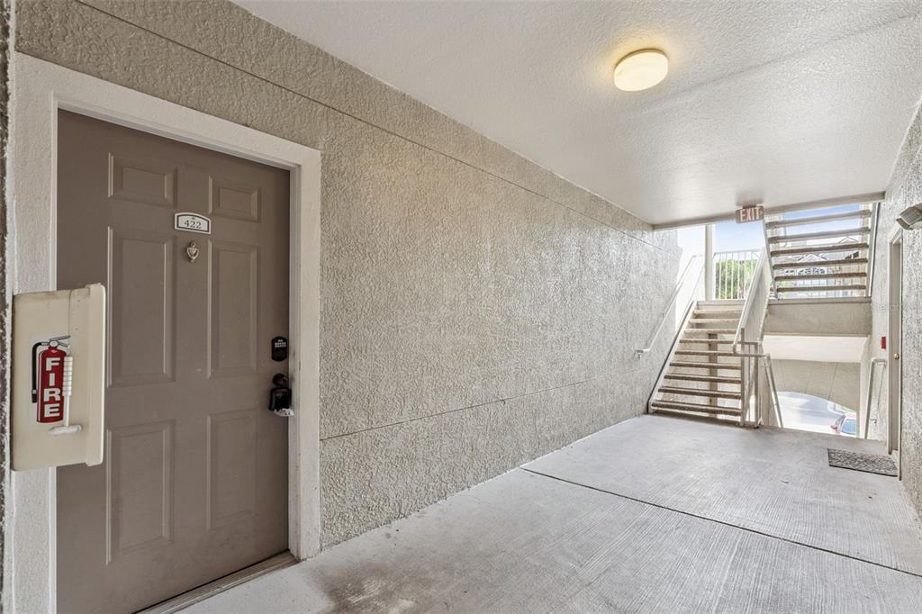 3325 South Kirkman Road, Unit 422 Orlando, FL 32811 - Photo 4 of 29