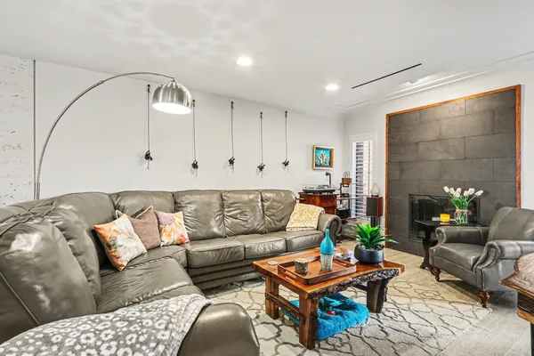 $160,000 | 9407 Fondren Road, Houston, TX 77074