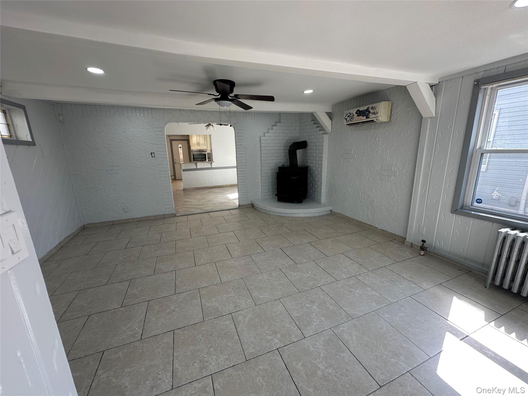 73-32 53rd Road Queens, NY 11378 - Photo 8 of 18