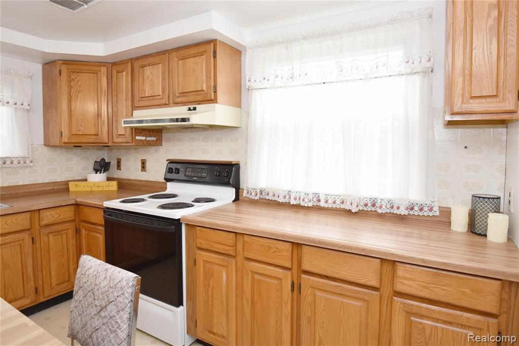 3155 Melvin Avenue Rochester Hills, MI 48307 - Photo 14 of 26