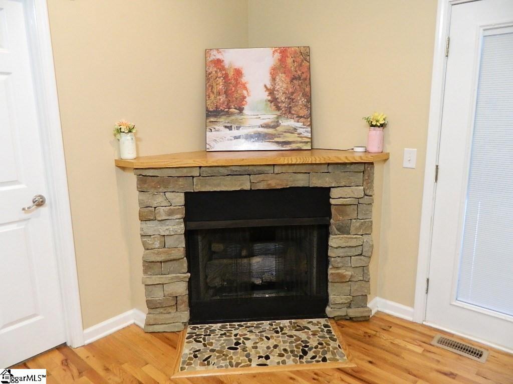 234 Meldau Road Seneca, SC 29678 - Photo 9 of 33 Gallery Image 9