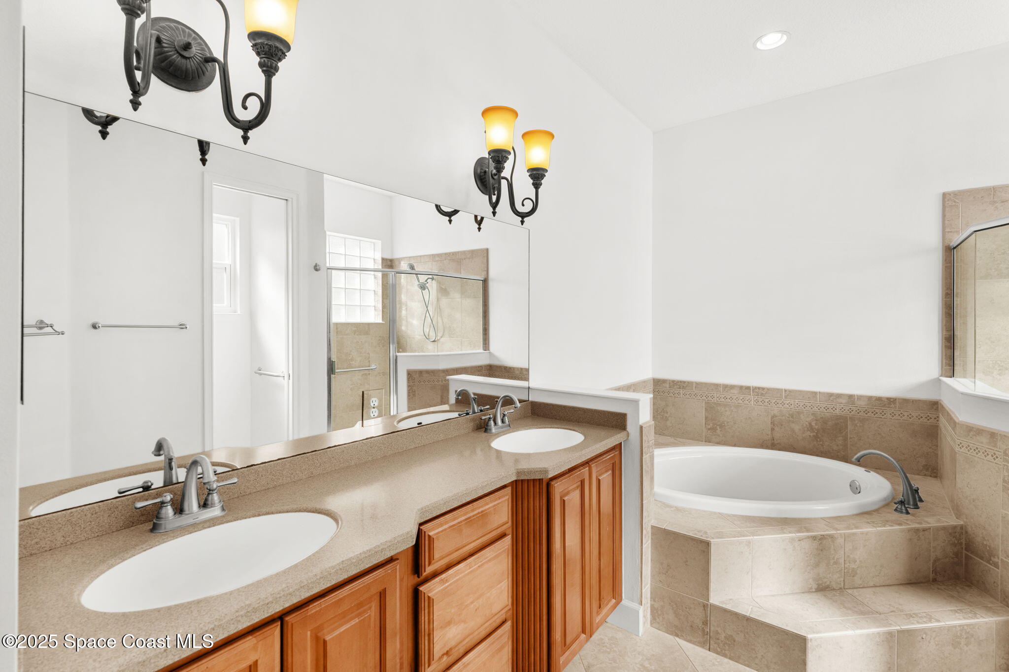 4034 Waterloo Place Melbourne, FL 32940 - Photo 16 of 57 Primary Bath with Soaking Tub