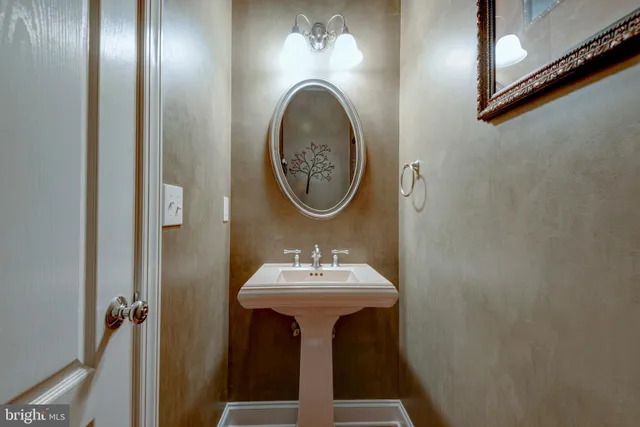 $1,450,000 | 371 Applebrook Drive, Malvern, PA 19355