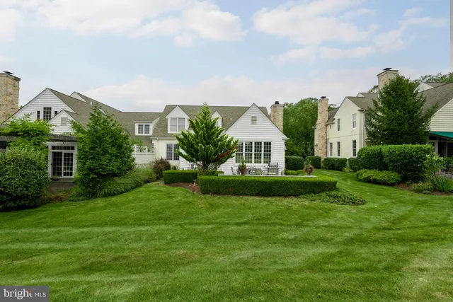 $1,450,000 | 371 Applebrook Drive, Malvern, PA 19355